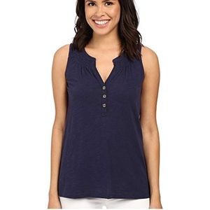 lilly pulitzer navy essie